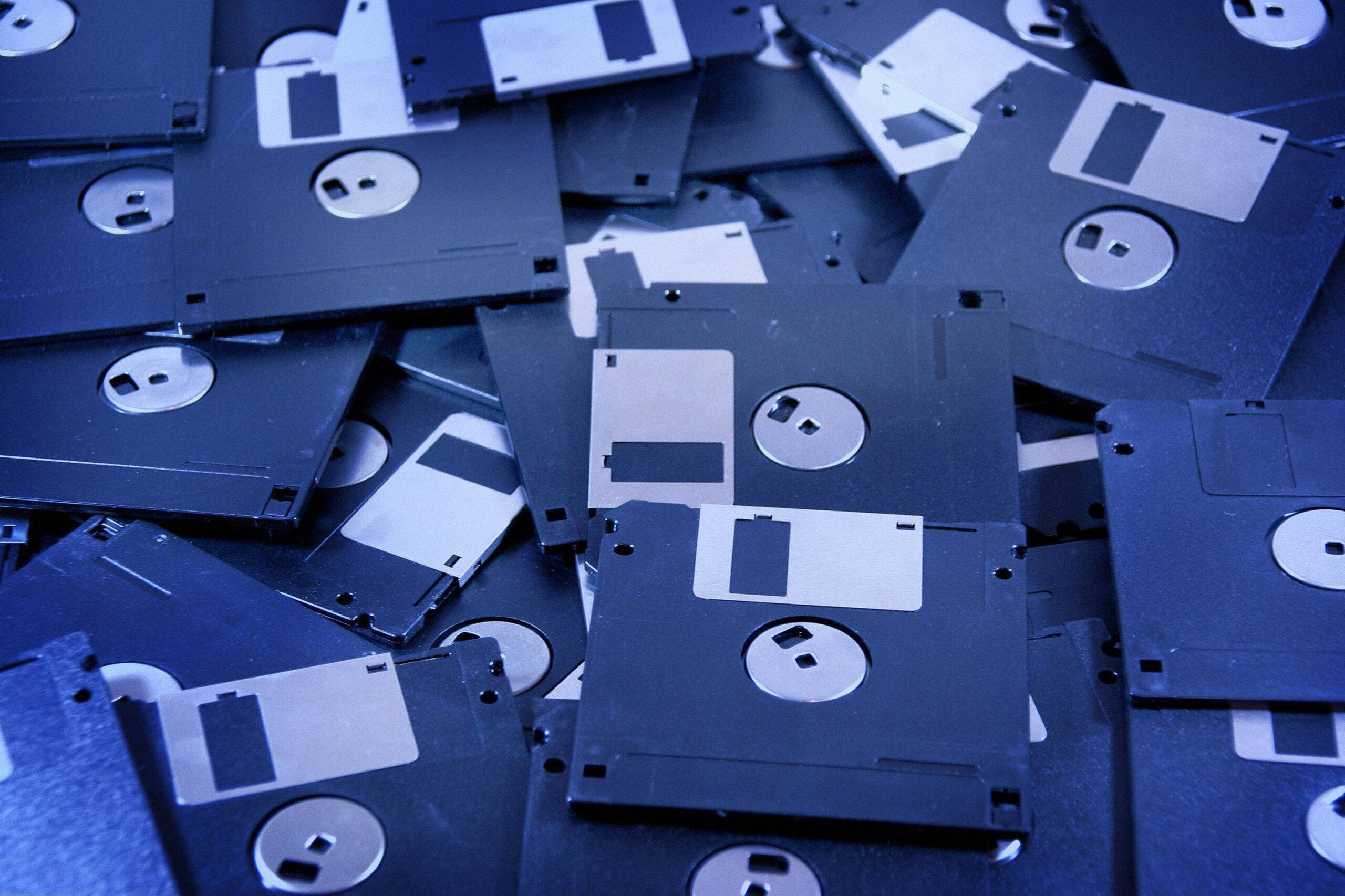 [IN ENGLISH] Abandonware : Lost treasure and legal frontier