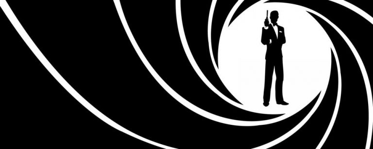 [MAN VERSUS PAST] James Bond 007 The Duel